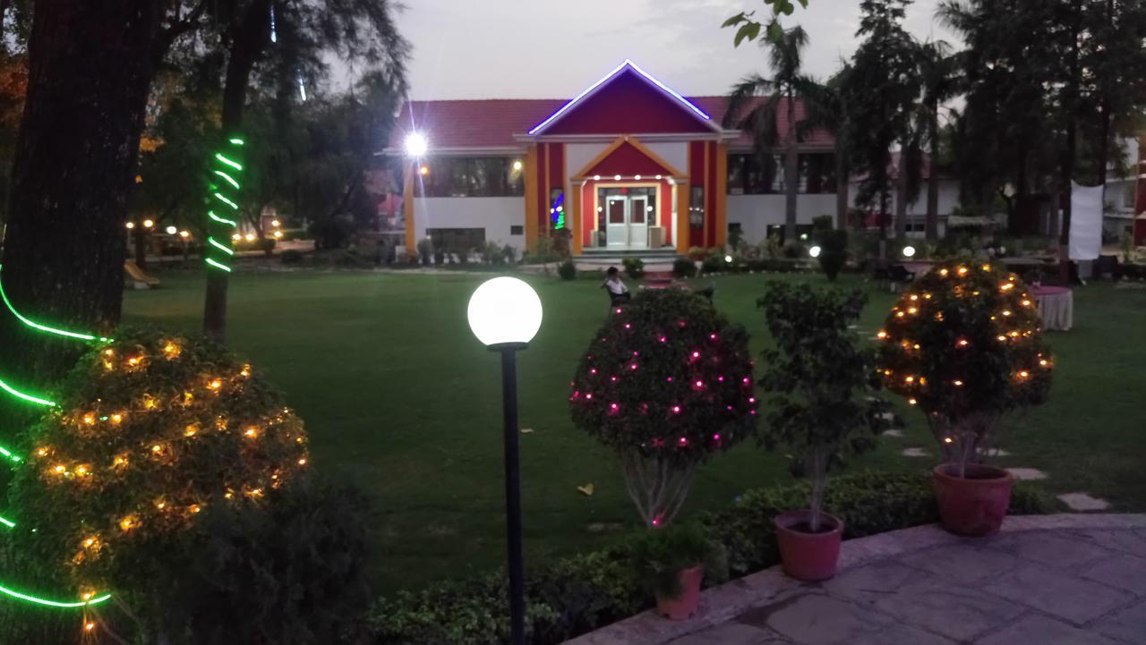 Sanjay Motels I Pvt Ltd Pura Raghunath Exterior photo